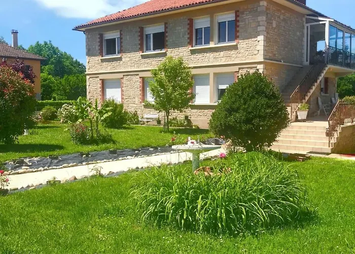 Appartement Charmant A Toulonjac Avec Jardin Et Terrasse 110 M²