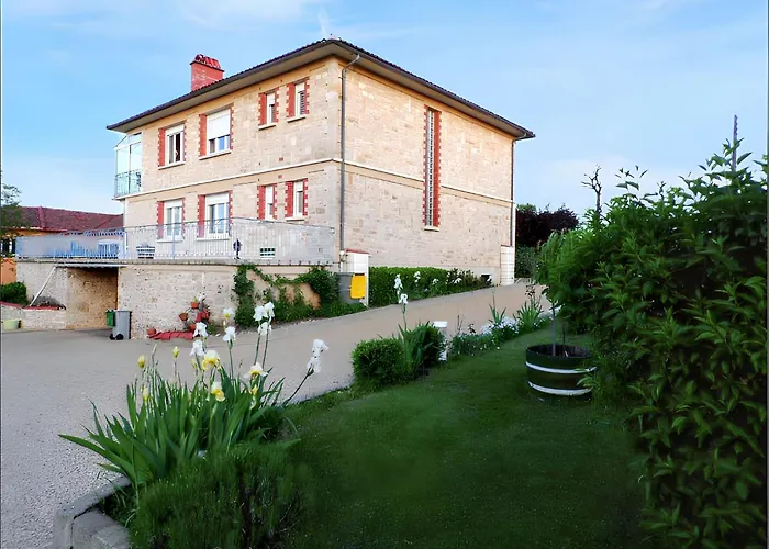 Appartement Charmant A Toulonjac Avec Jardin Et Terrasse 110 M²